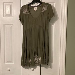 Knox Rose Dress size medium